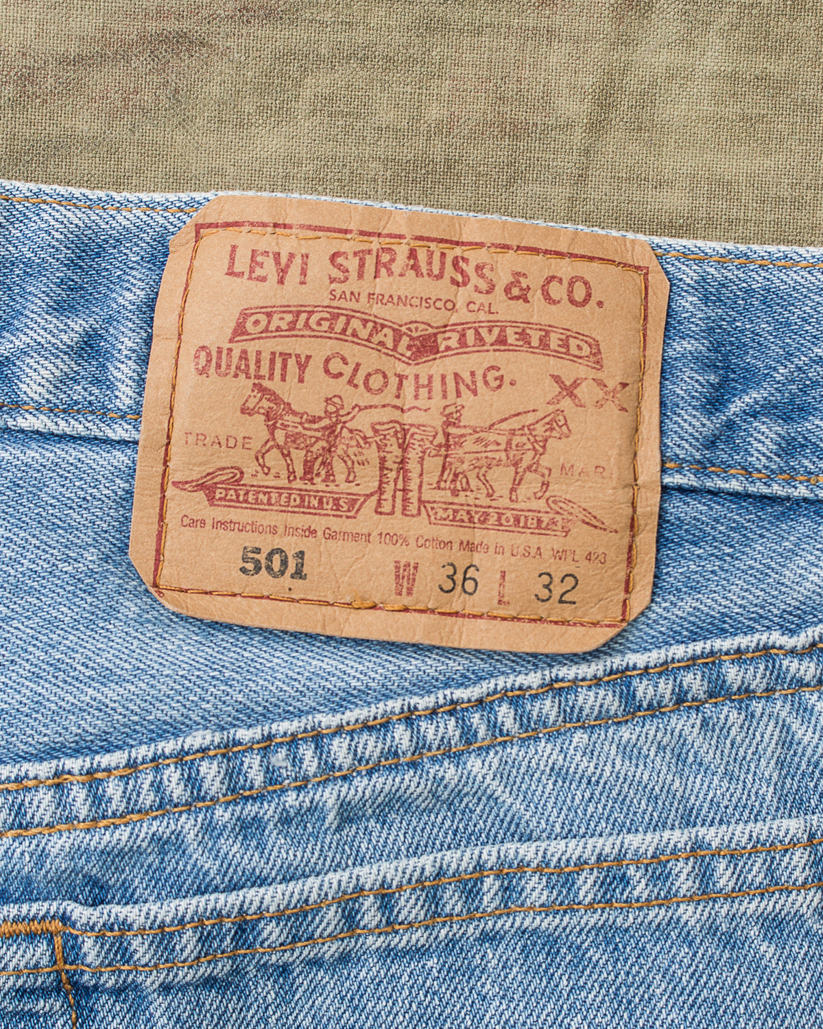 No. 4 Vintage 1990's Made in USA Levi's 501 Jeans W36/L32