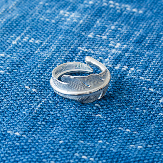 Larry Smith Kazekiri Feather Ring EFRG-0020