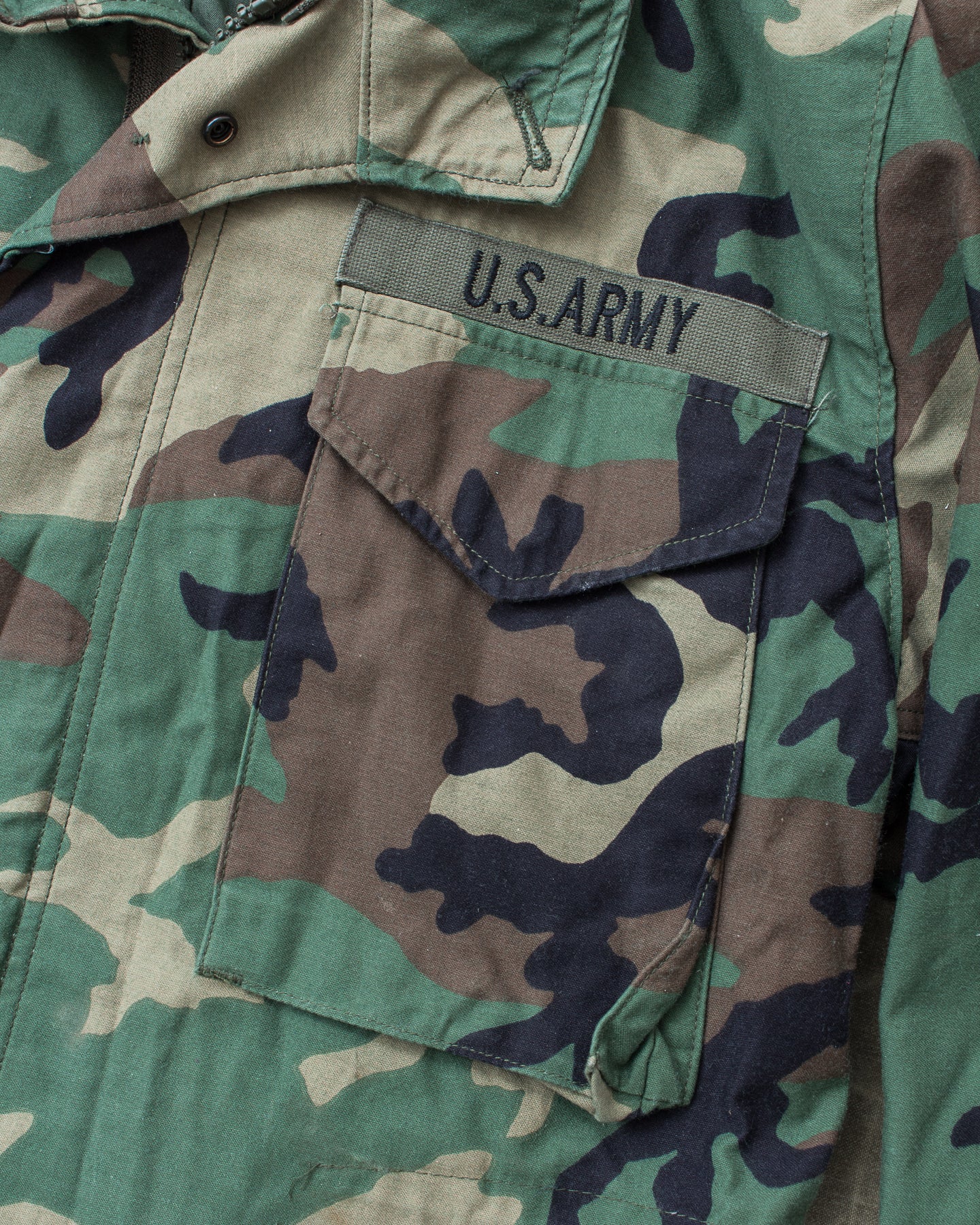 Vintage 90's M-65 Woodland Camo US Army Field Jacket Medium Short