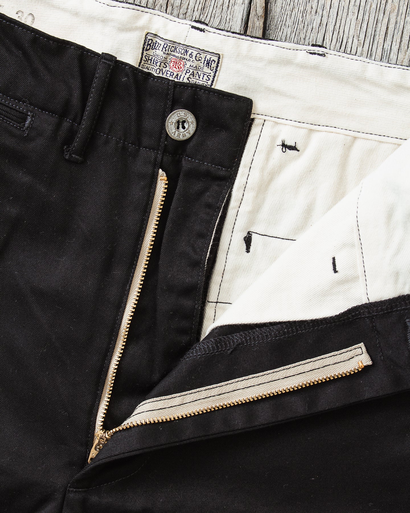 Buzz Rickson's Military Chinos 1945 Model Shorts Black BR52381
