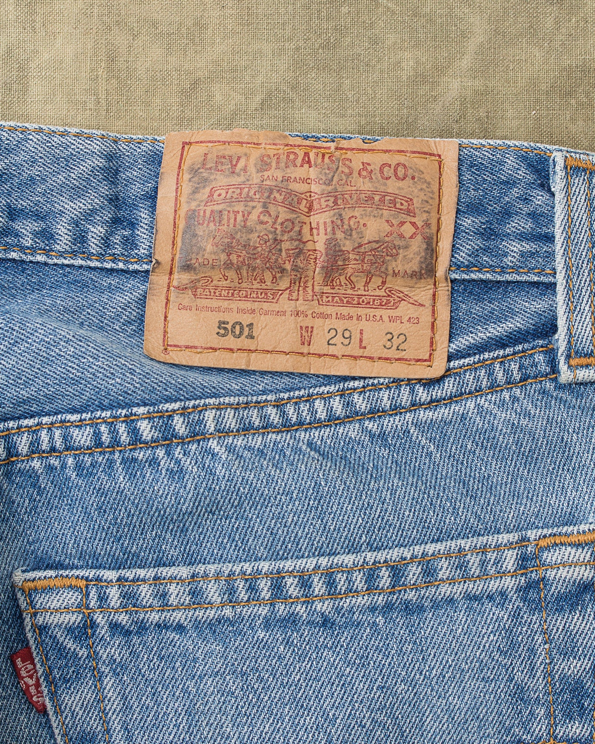 No. 18 Vintage 1990's Made in USA Levi's 501 xx Jeans For Women W 29 / L 32