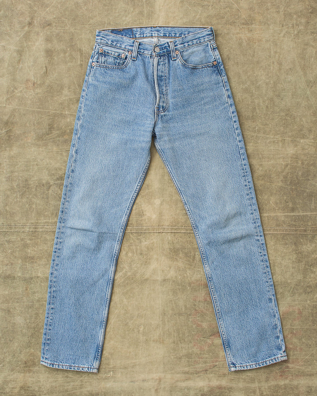 No. 18 Vintage 1990's Made in USA Levi's 501 xx Jeans For Women W 29 / L 32