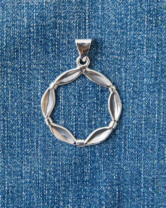 Larry Smith Silver Bamboo Circular Pendant NL-0167