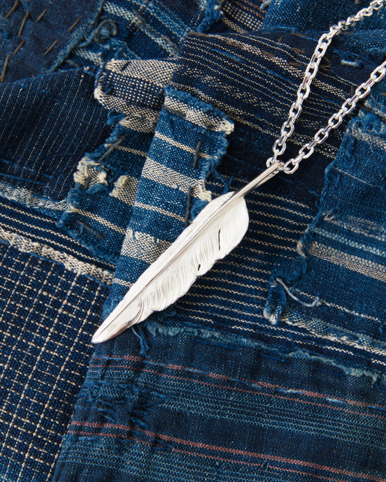 Larry Smith Natabane Feather (R) EFNL-0054-R