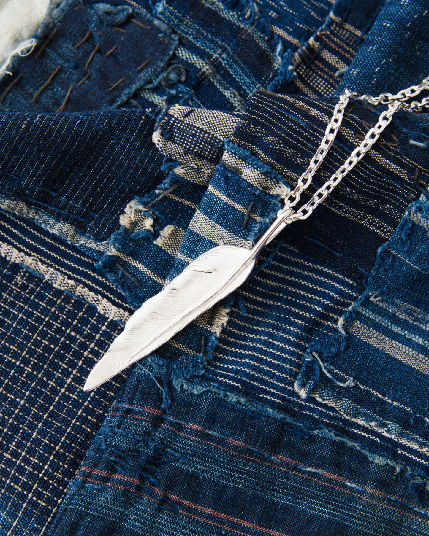 Larry Smith Natabane Feather (R) EFNL-0054-R