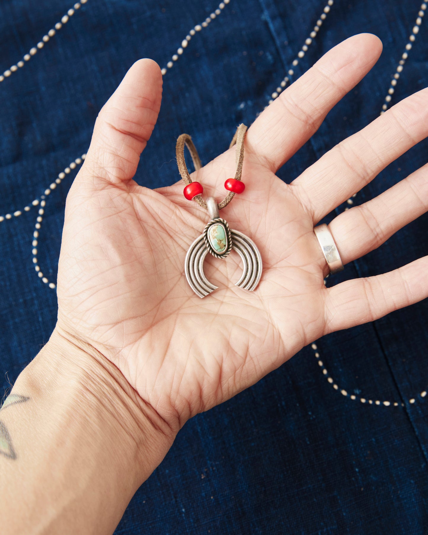 Tenable Crafts TC005 Silver & Turquoise Circle Naja Pendant