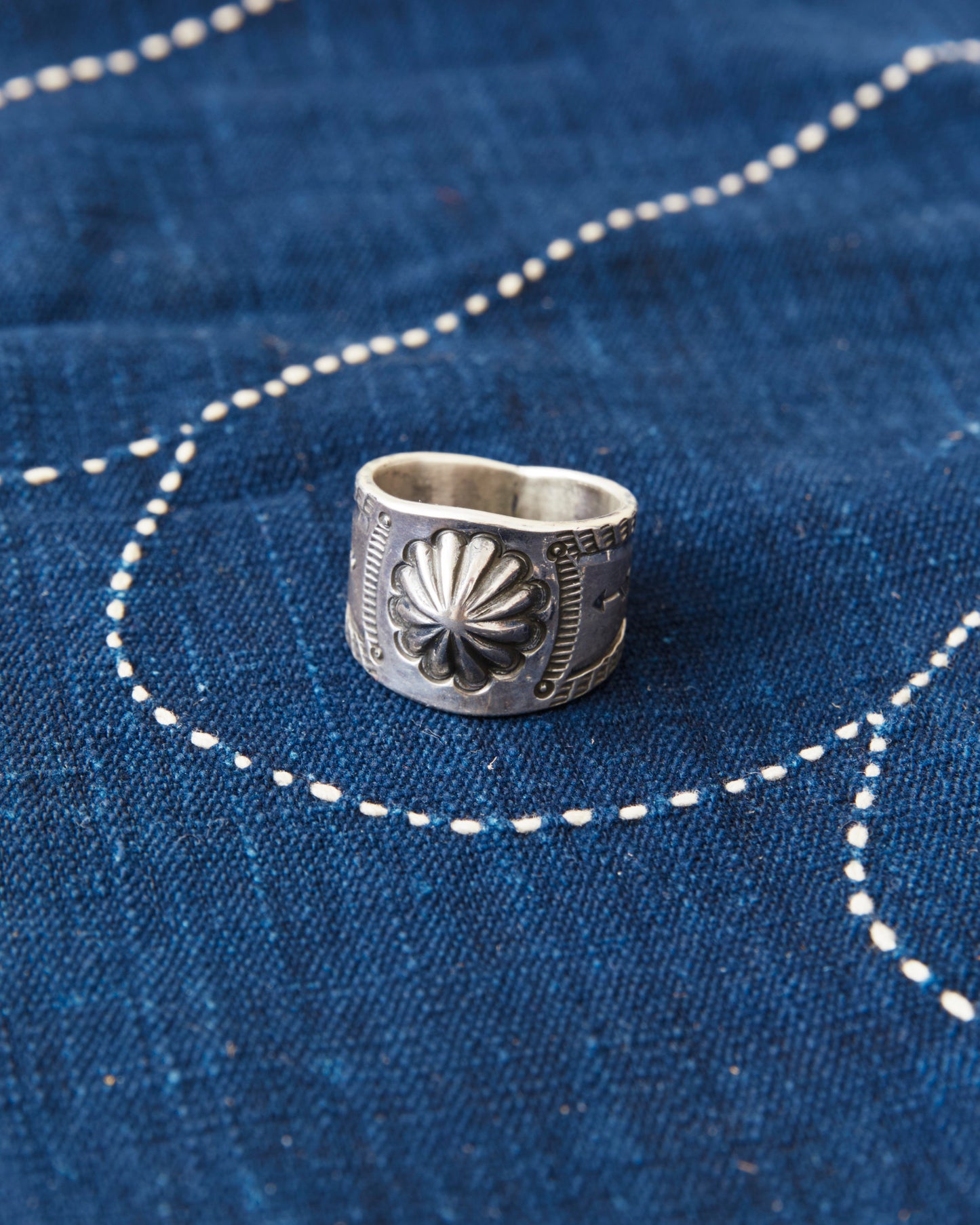 Tenable Crafts TC015 Silver Concho Ring Size US 13,5