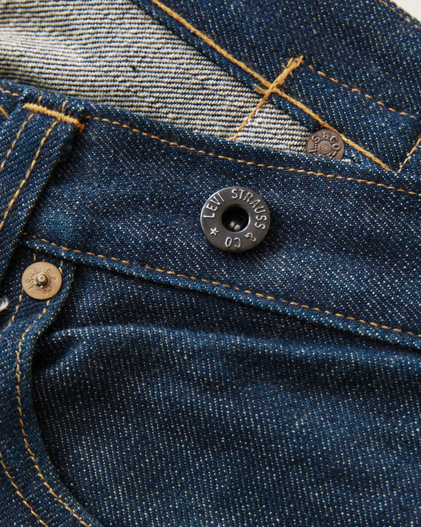 Second Hand LVC 201 Made in USA 555 Valencia Street Jeans W32/L34