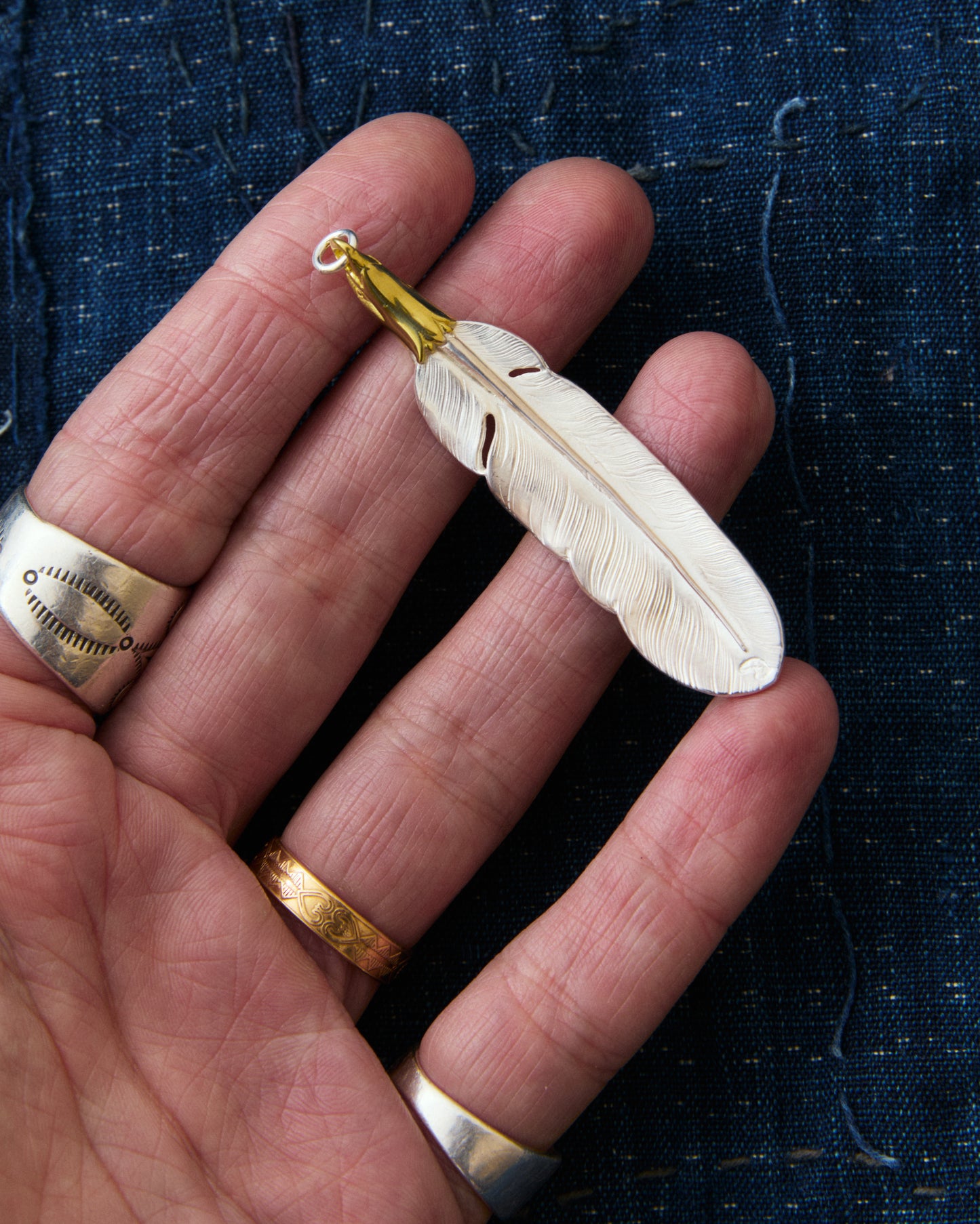 Larry Smith Eagle Head Feather Silver Pendent With 18K Gold Accent EFNL-0041-L