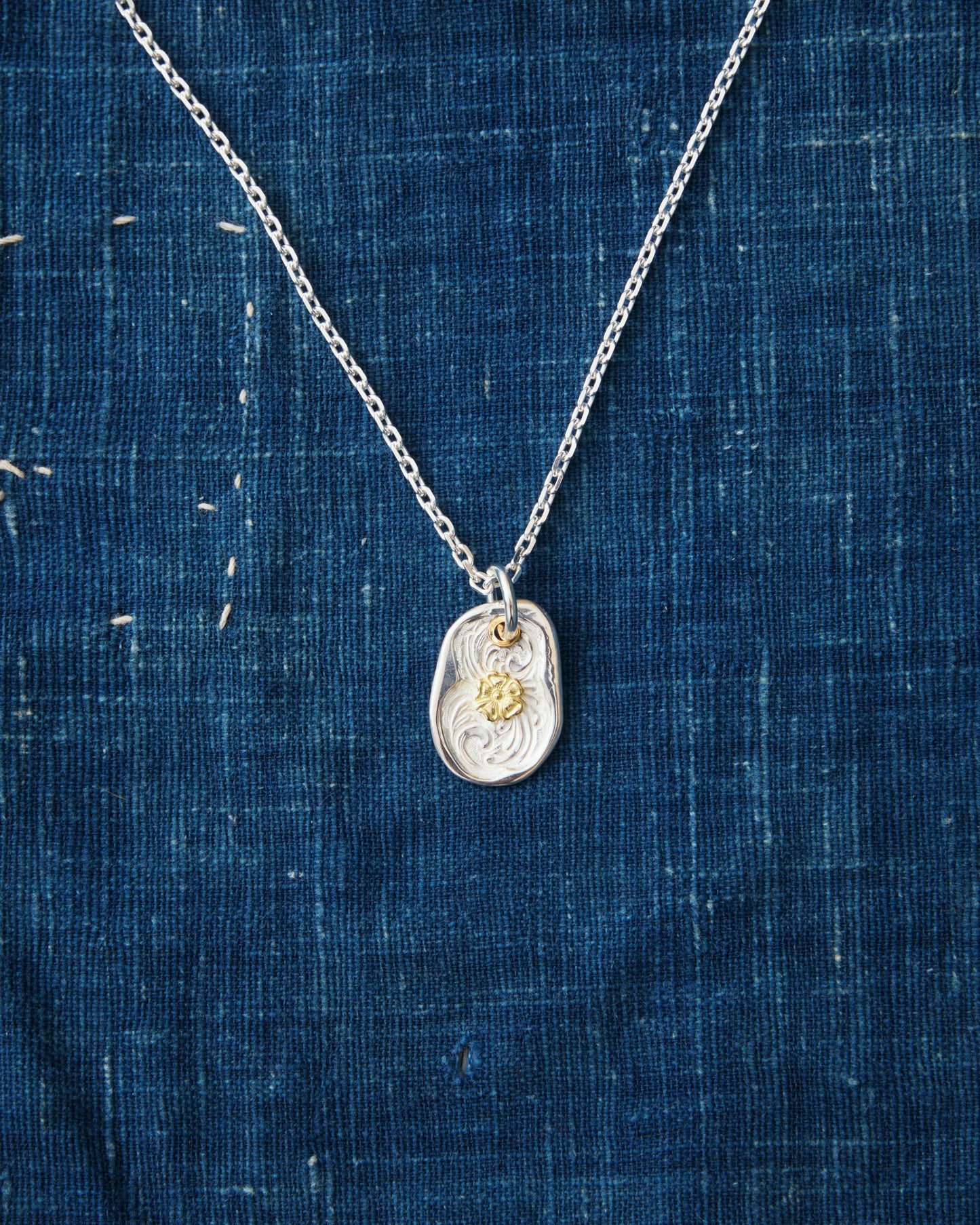 Larry Smith Karakusa Rose Oval Daruma Pendant 18K 22K Gold NL-0189