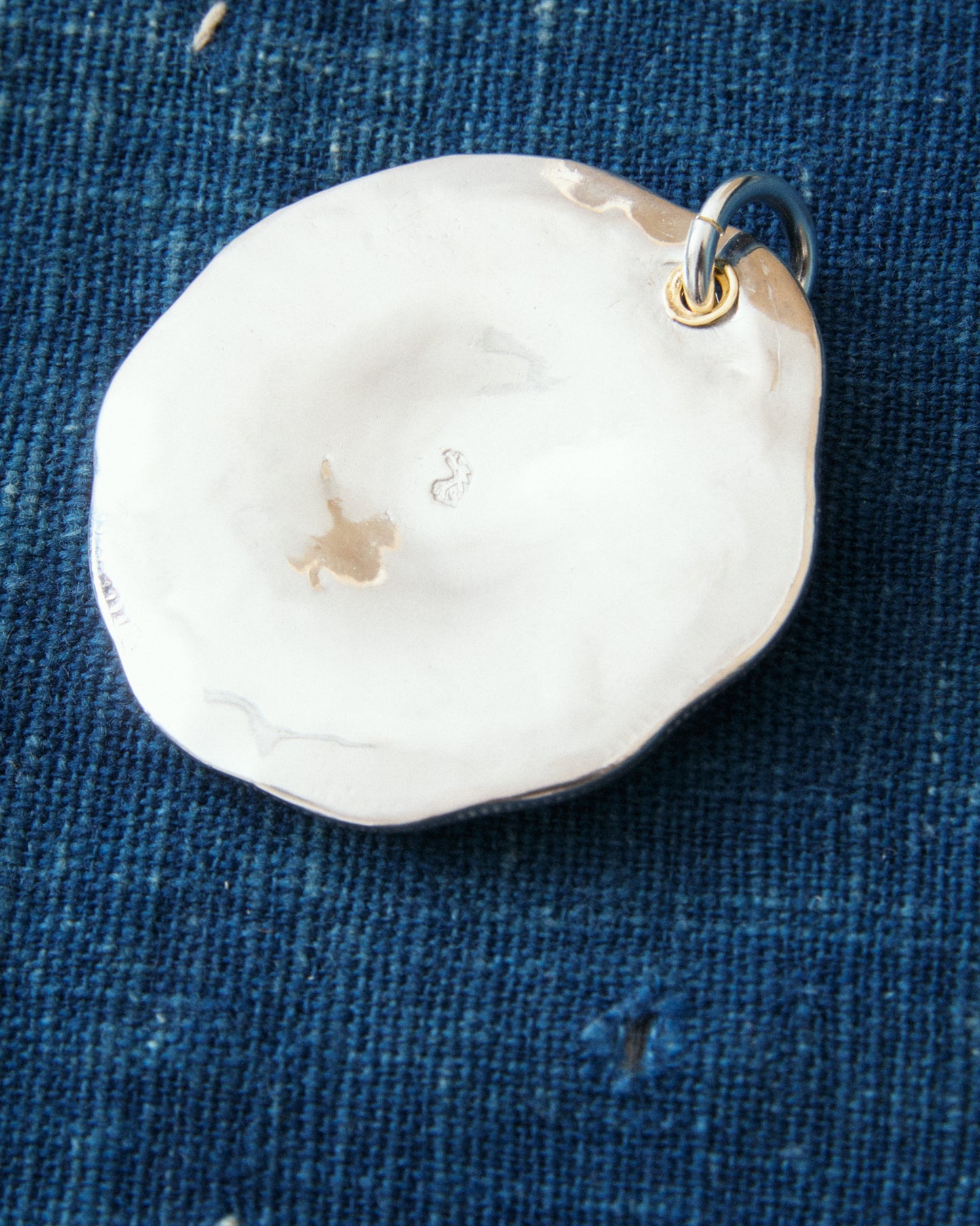 Larry Smith Karakusa Rose Circular Pendant 18K 22K Gold NL-0178