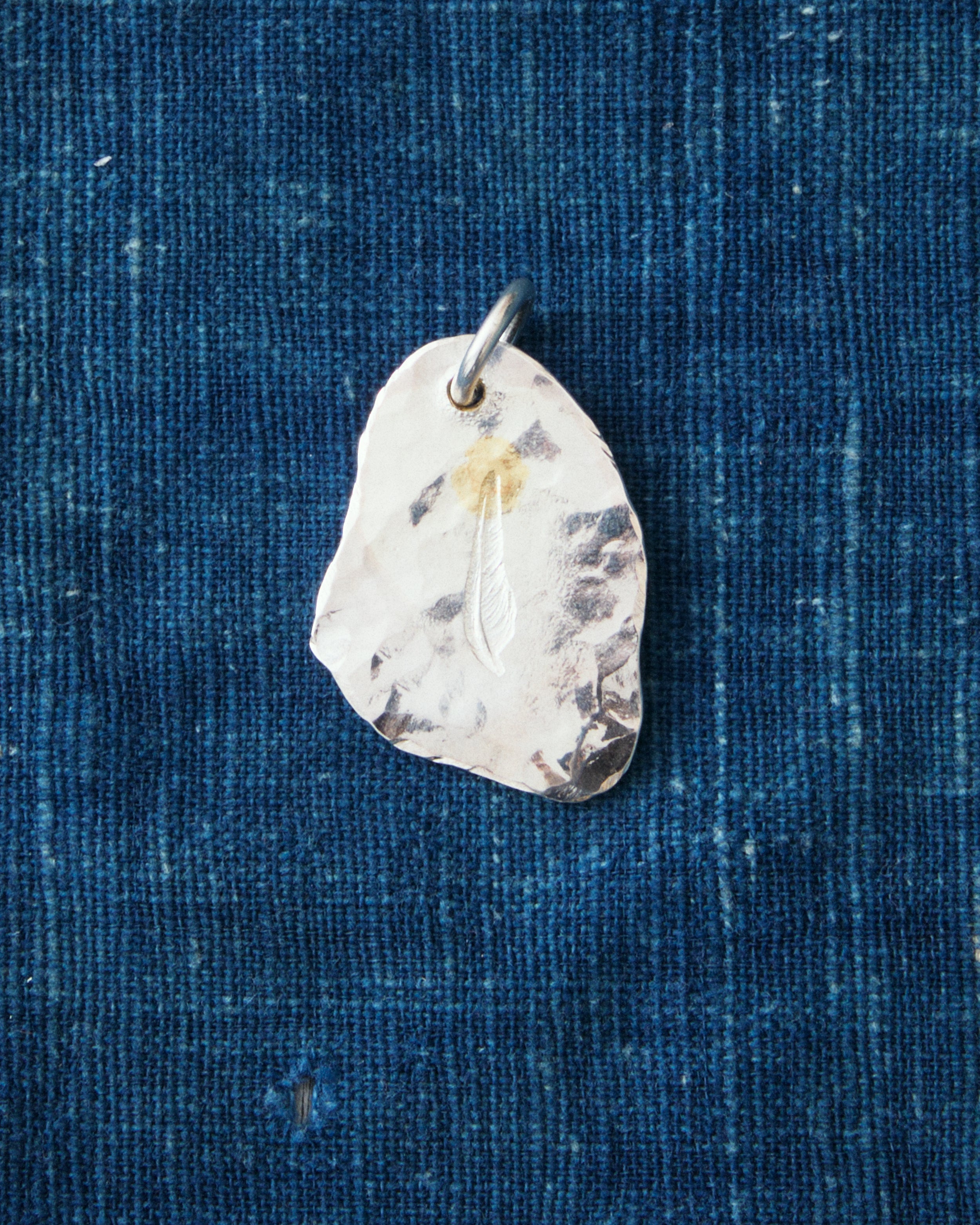 Larry Smith Kazekiri Feather Stamped Pendant 18K Gold Accent EFNL