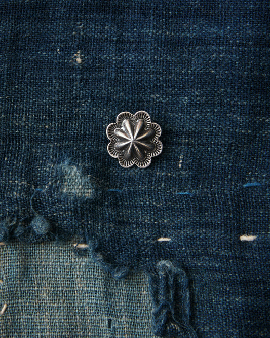 Larry Smith Leaf Shell Concha Small Button OT-C0011