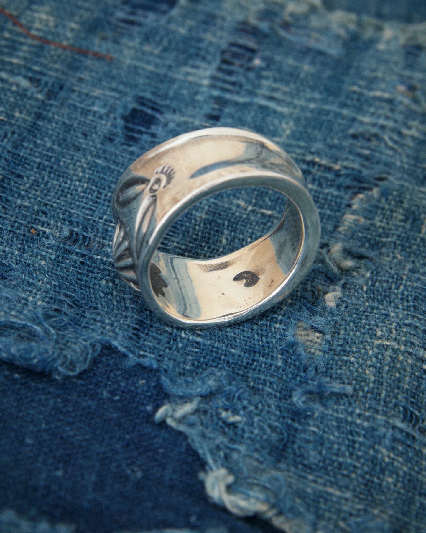 Larry Smith Shell And Butterfly Ring RG-0038