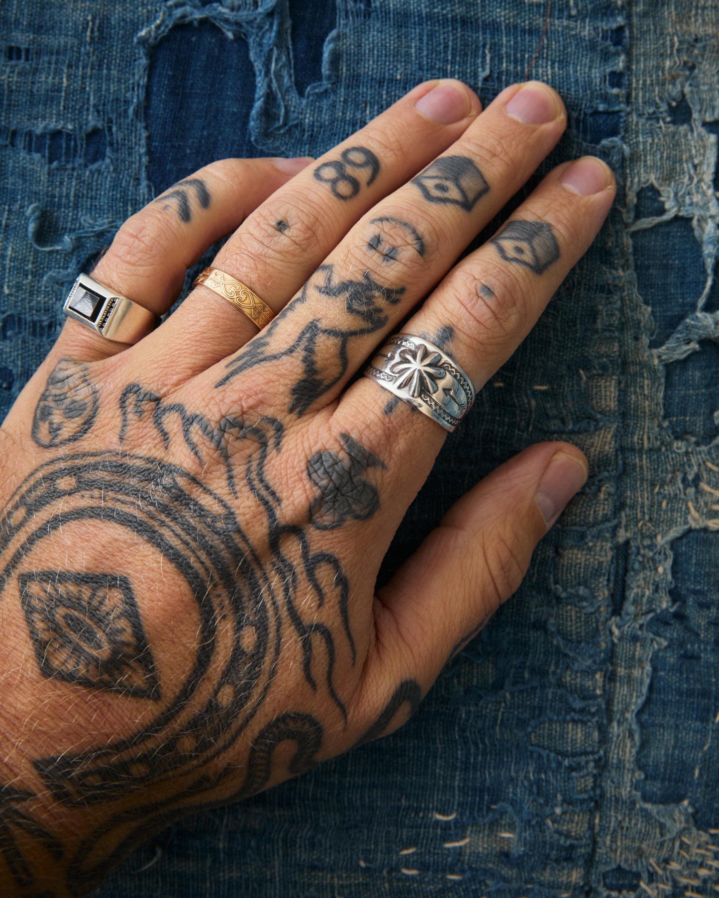 Larry Smith Shell S Ring RG-0002