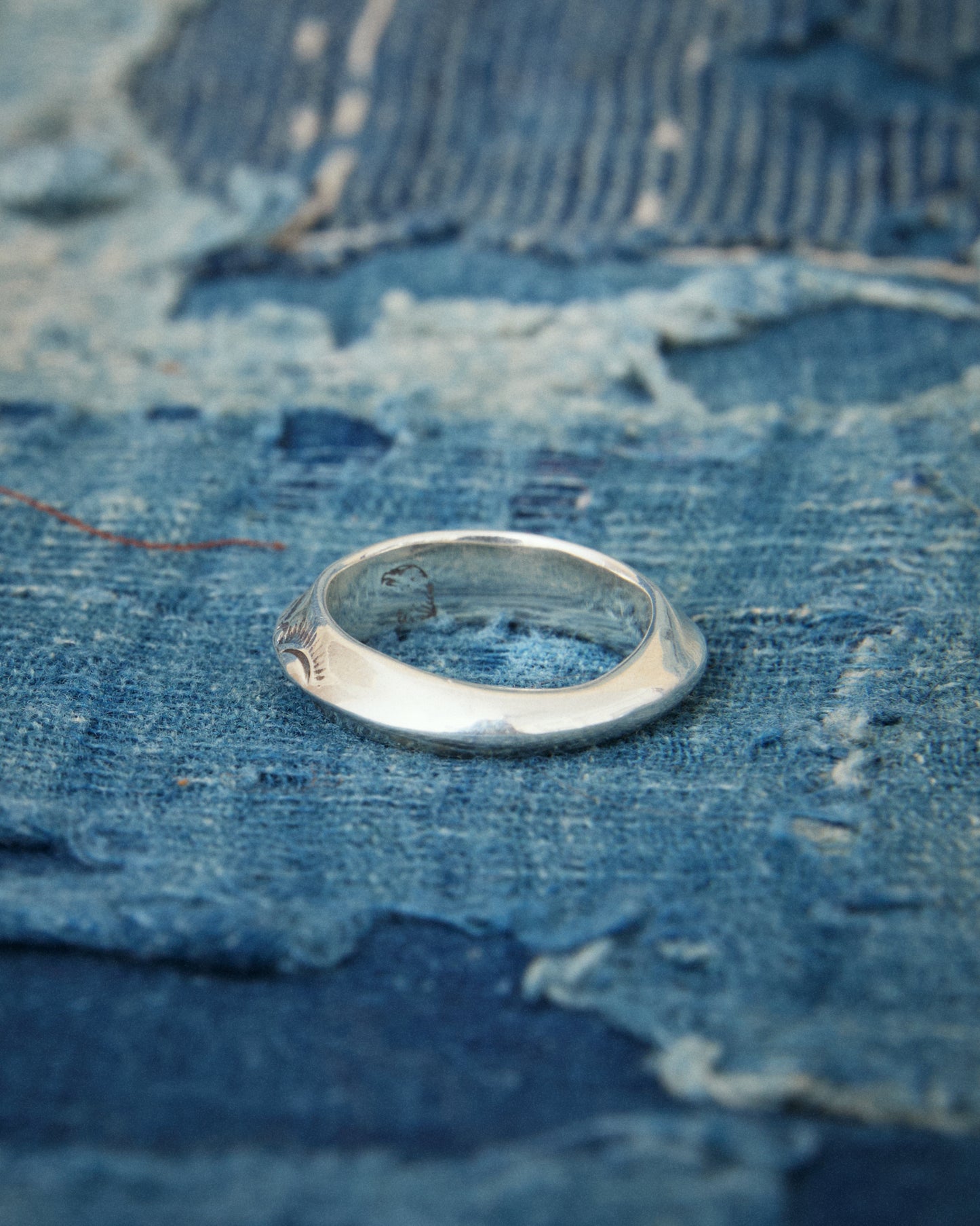 Larry Smith Triangle Leaf Ring RG-0045