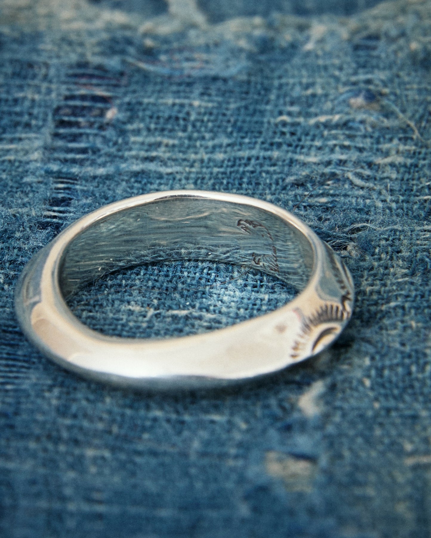 Larry Smith Triangle Leaf Ring RG-0045