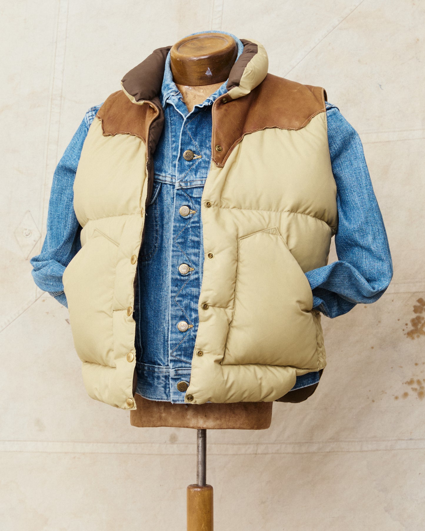 Vintage 70's Women's Rocky Mountain Featherbed Nylon Down Vest Size 9/10