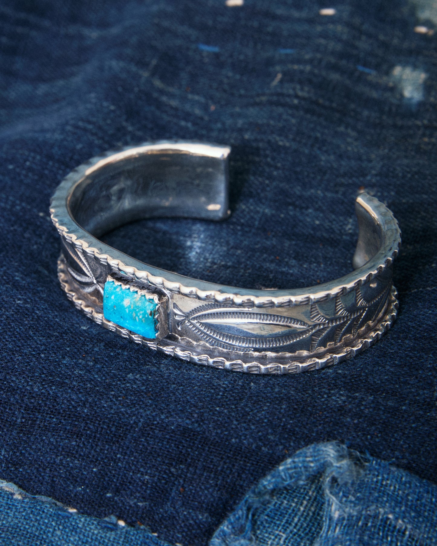 Larry Smith BR-0196 Bented Edge Turquoise Silver Bracelet