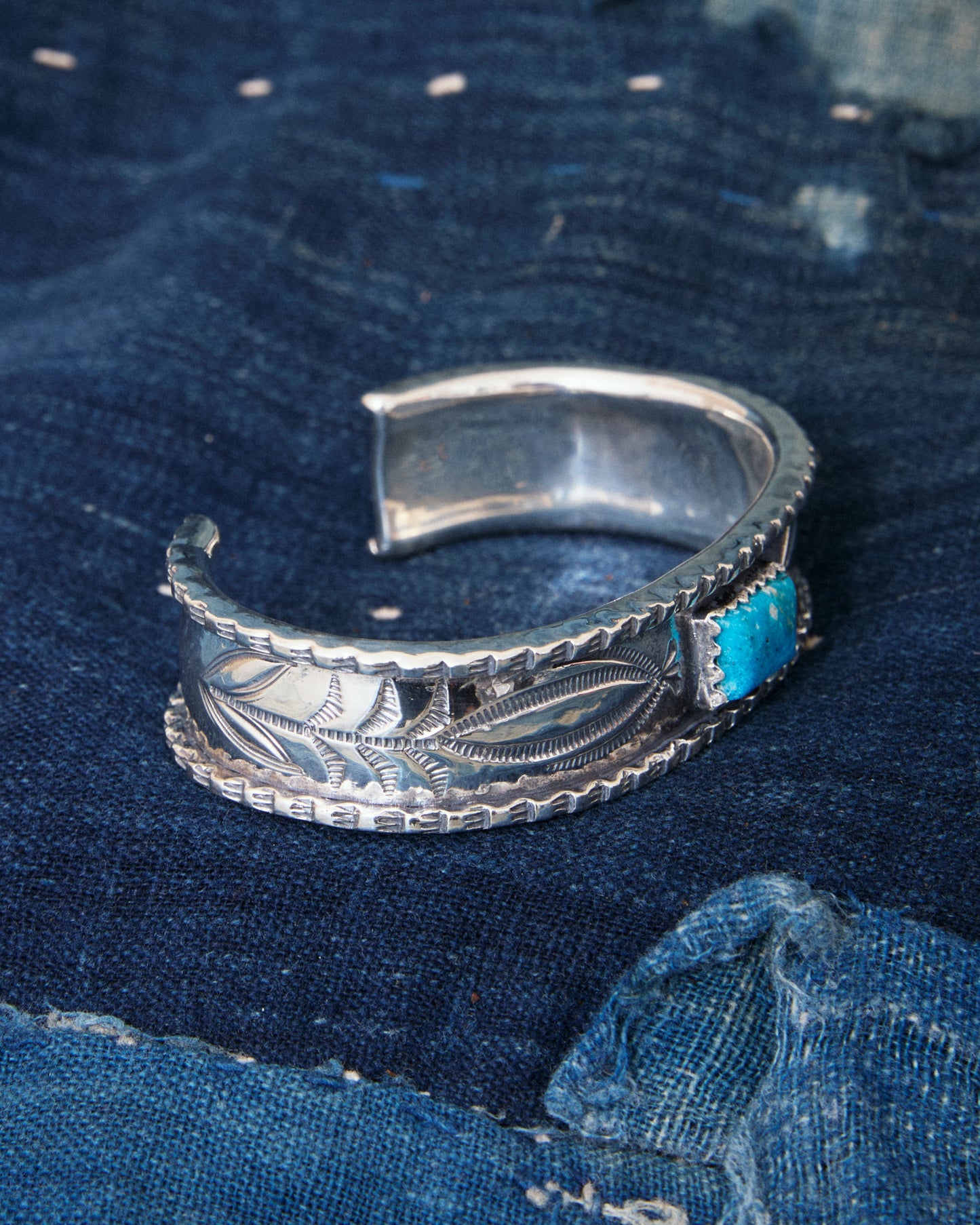 Larry Smith BR-0196 Bented Edge Turquoise Silver Bracelet