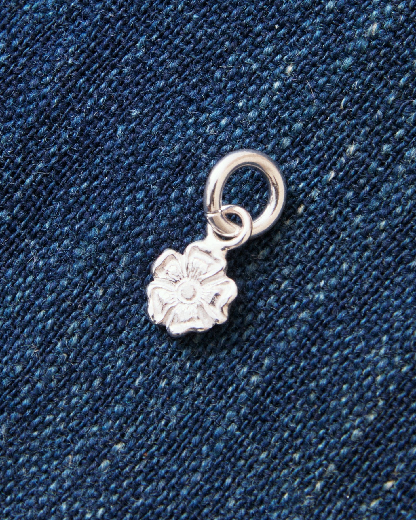 Larry Smith Karakusa Rose Silver Pendant X-Small NL-0184