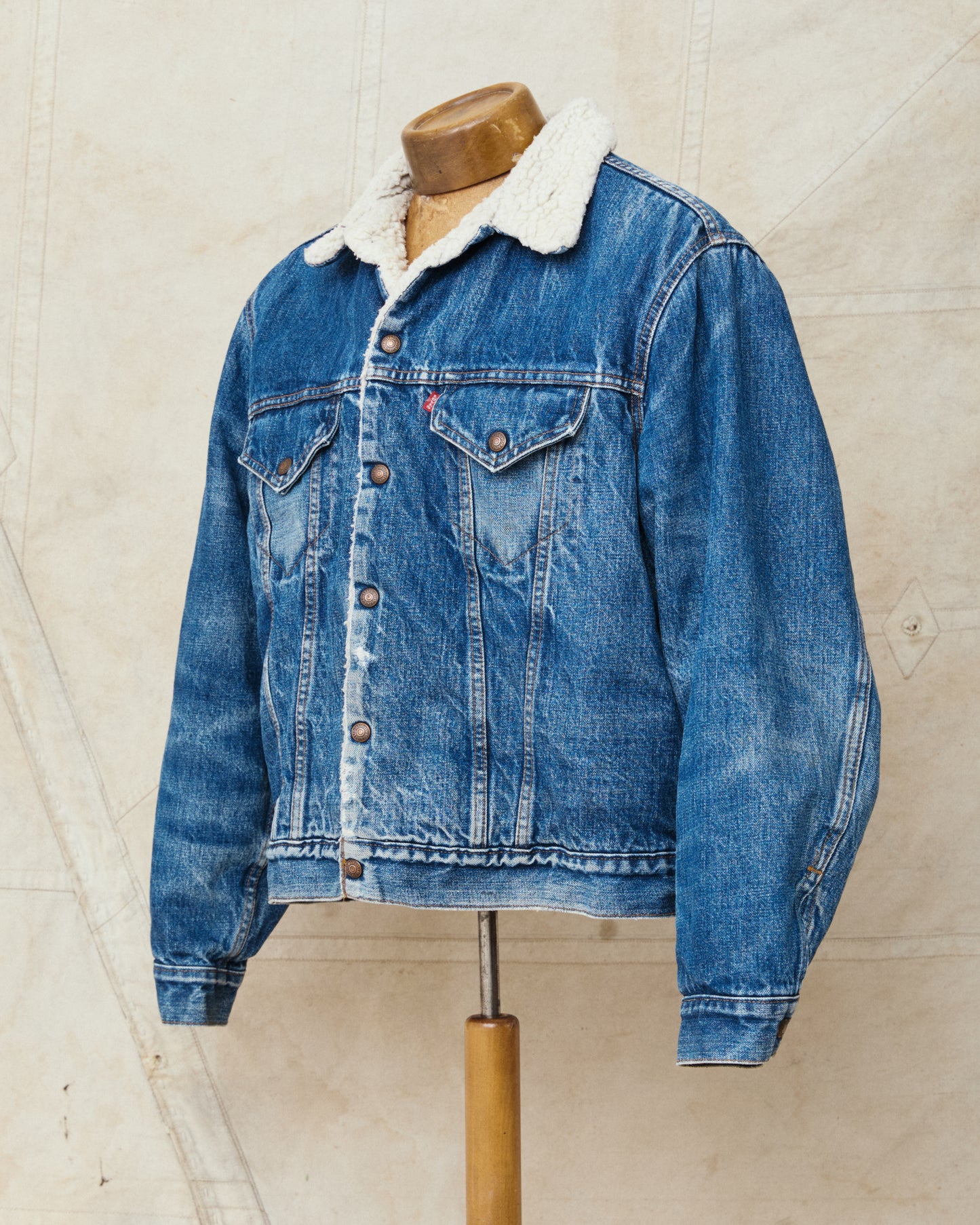 Vintage 80's Made in USA Levi's Denim Sherpa Trucker Jacket Size 46