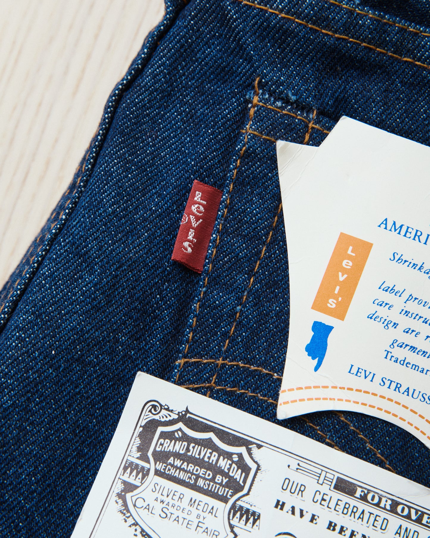 Vintage 1983 Levi's 504 Made in UK Deadstock Jeans W32/L34