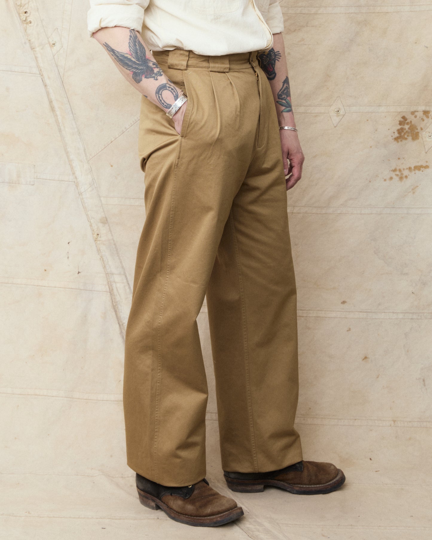 Gråbrodern Eke Pleat Relaxed Chino Italian Khaki Twill Light Rinse