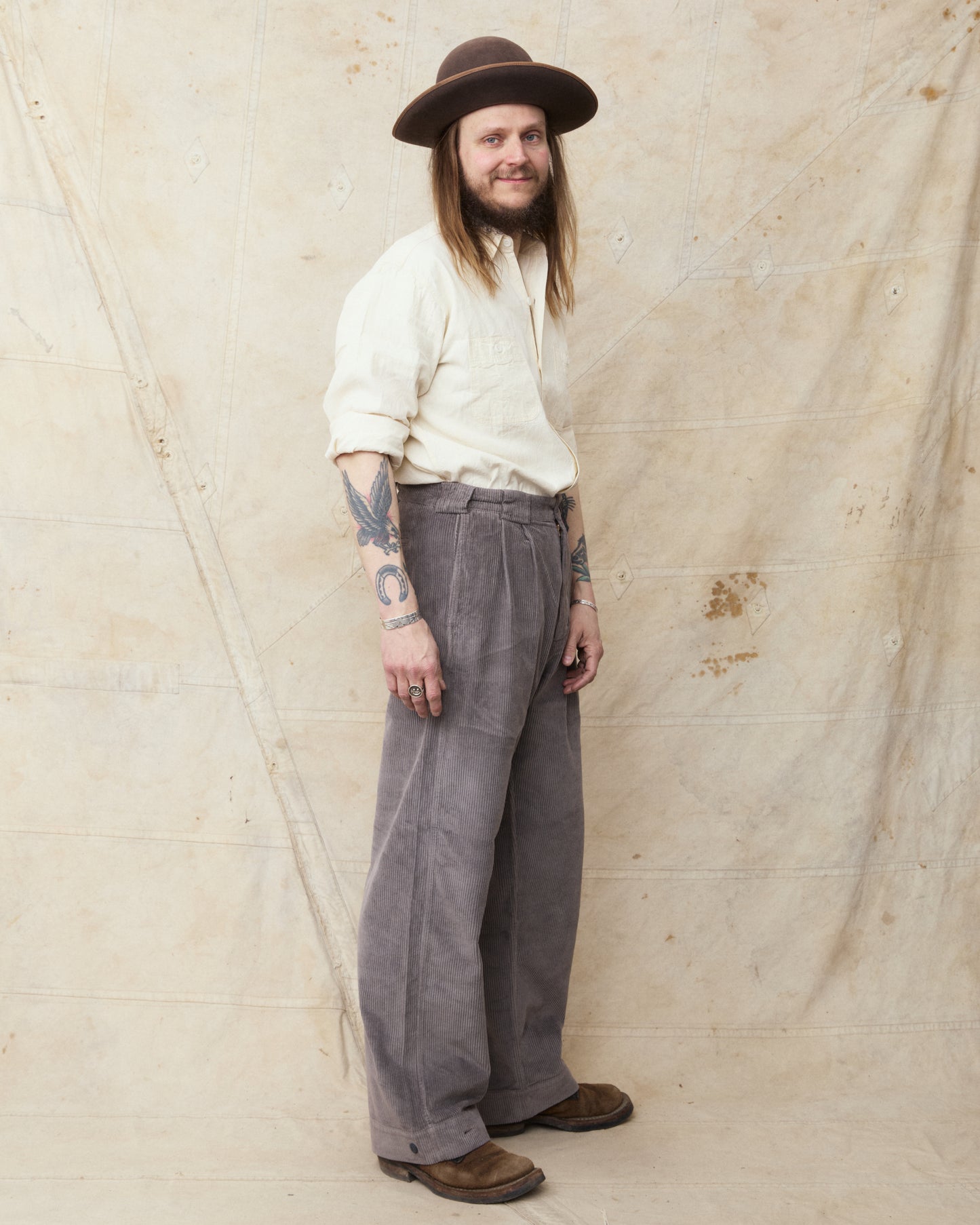 Gråbrodern Eke Pleat Relaxed Chino Steel Corduroy Light Rinse