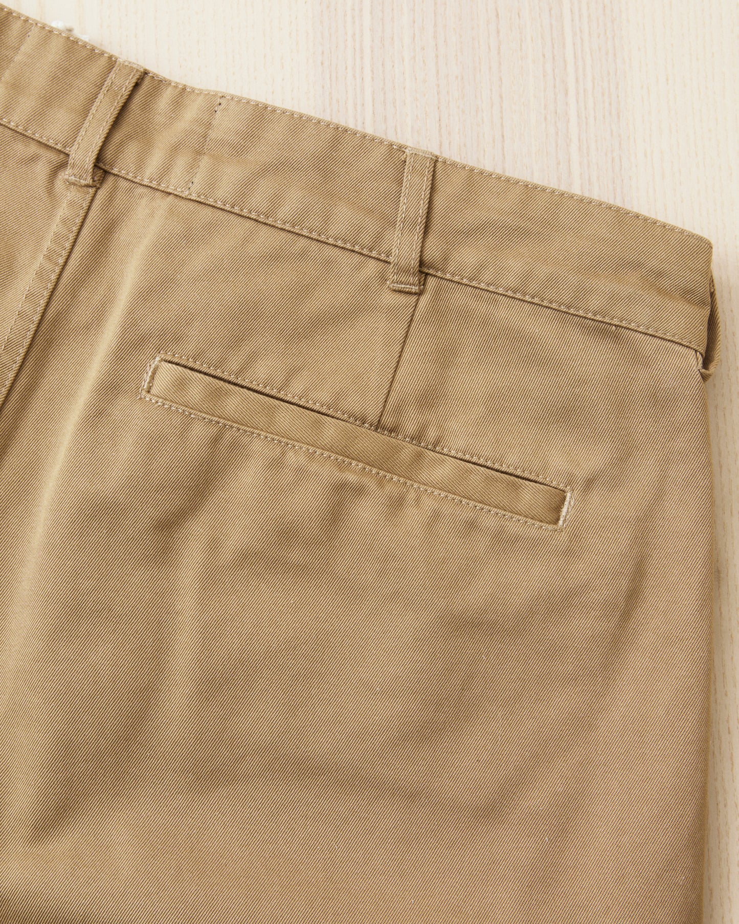 Gråbrodern Eke Pleat Relaxed Chino Italian Khaki Twill Light Rinse