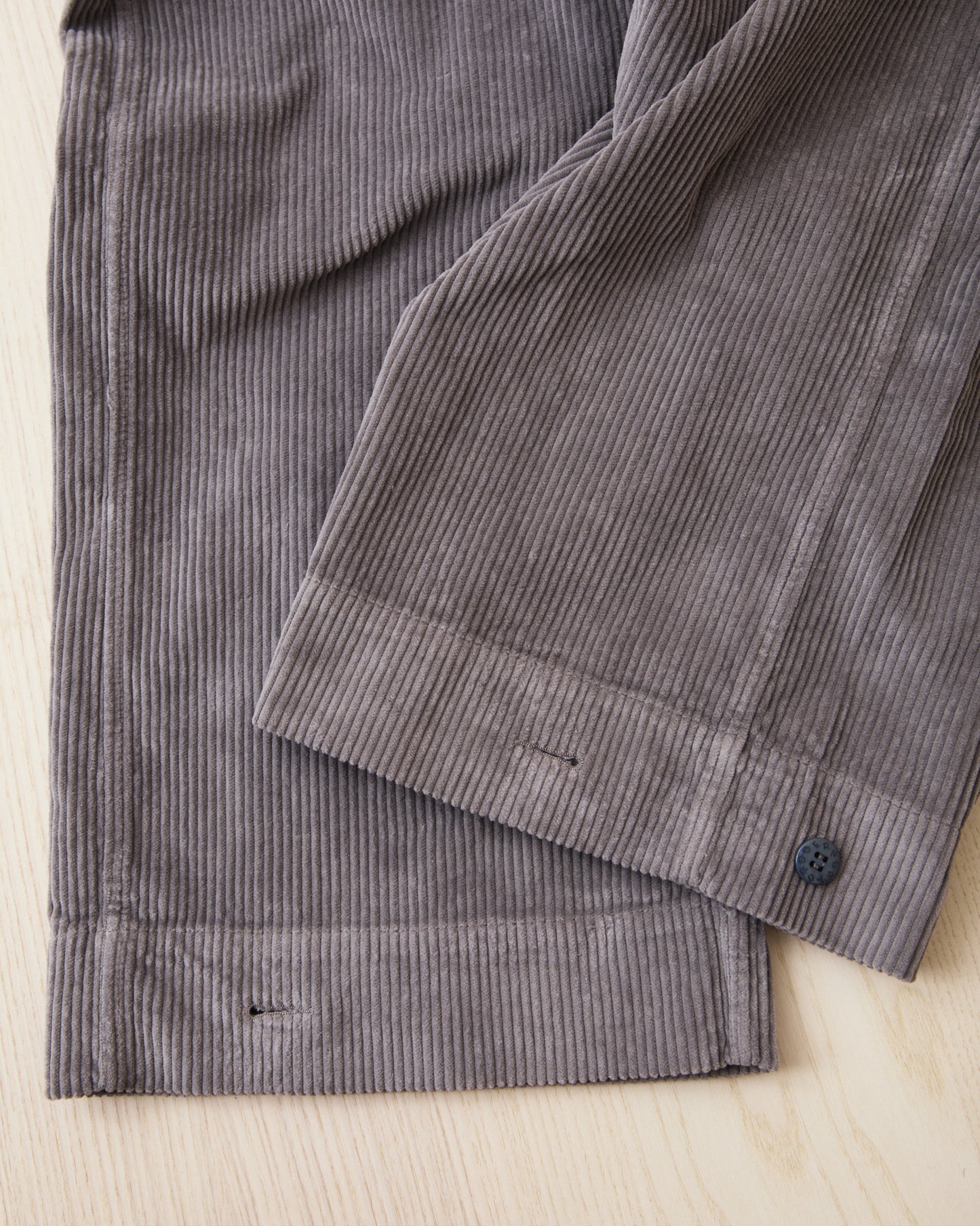 Gråbrodern Eke Pleat Relaxed Chino Steel Corduroy Light Rinse