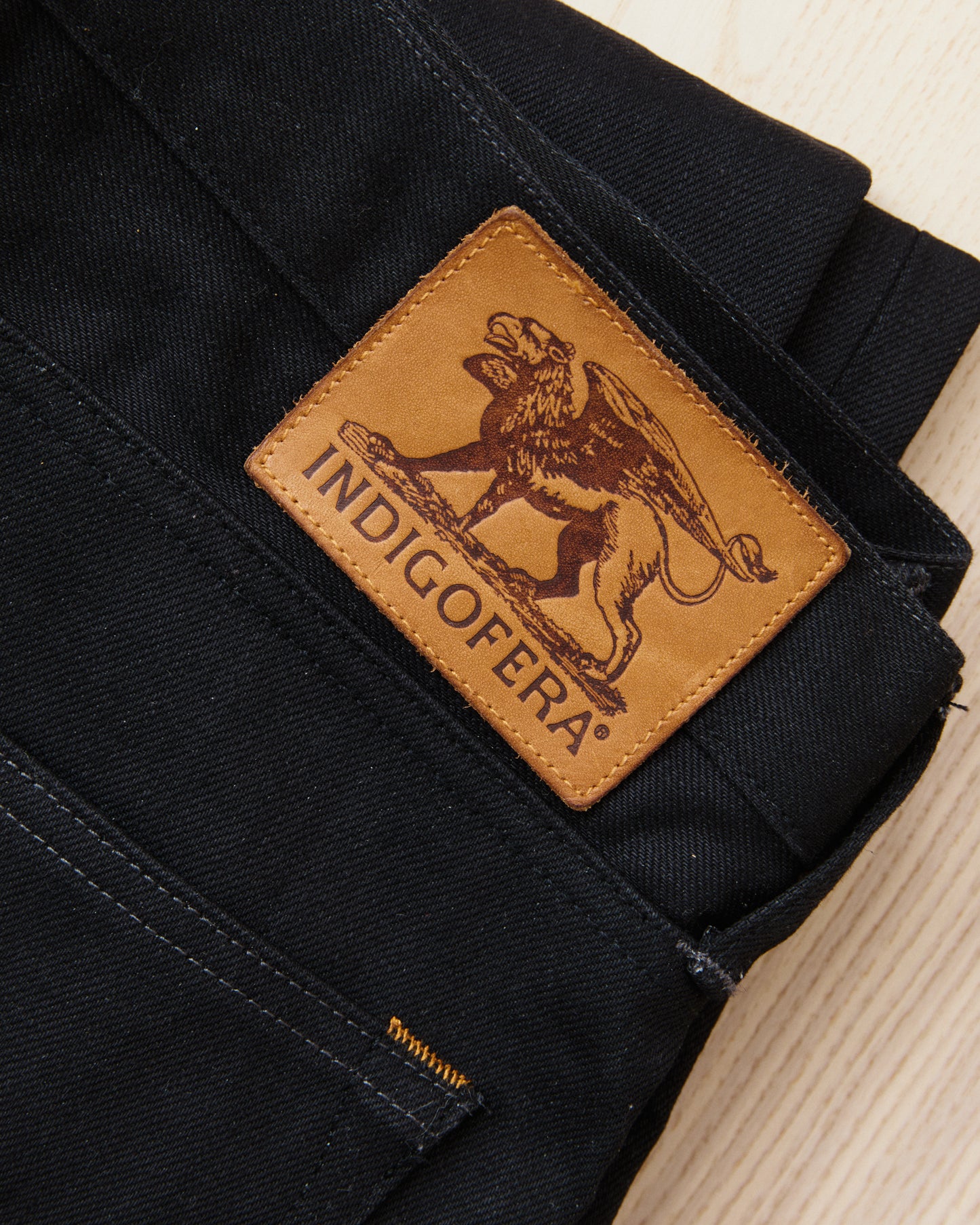Second Hand Indigofera Buck Gunpowder Jeans W35 / L36