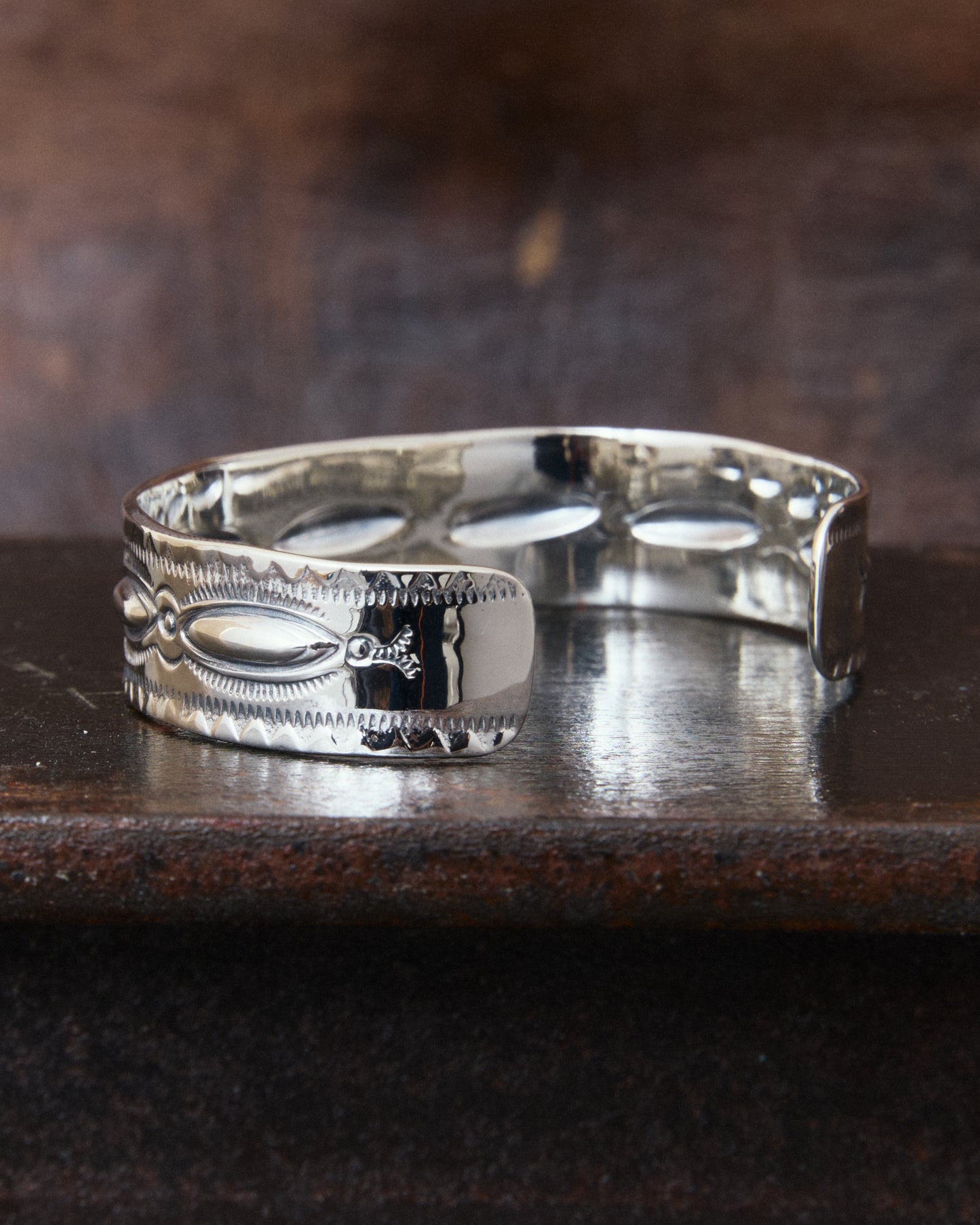 Larry Smith BR-0085 Leaf Repousse Silver Bracelet
