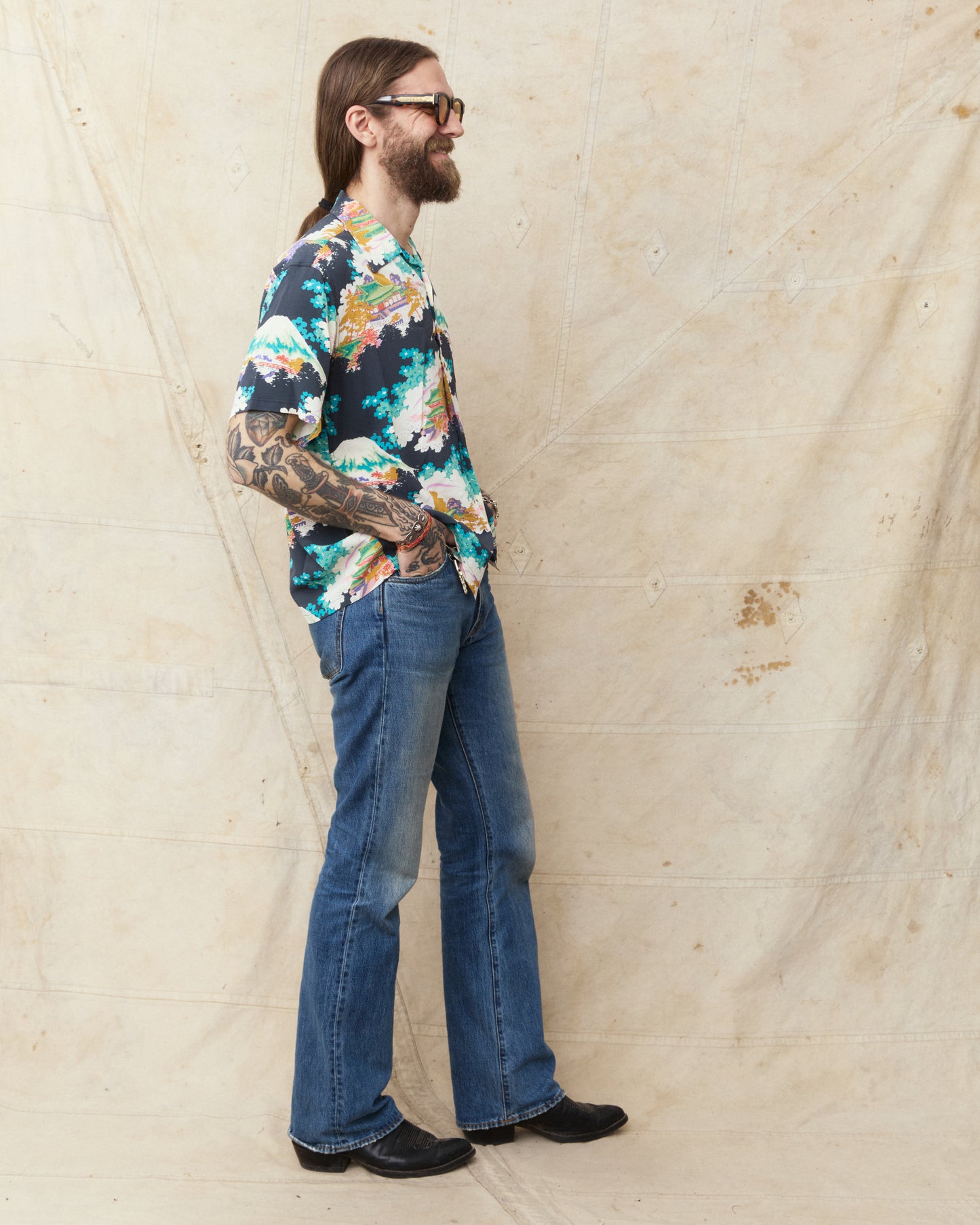 Sun Surf SS39618 Rayon Hawaiian Shirt Ancient Capital Black