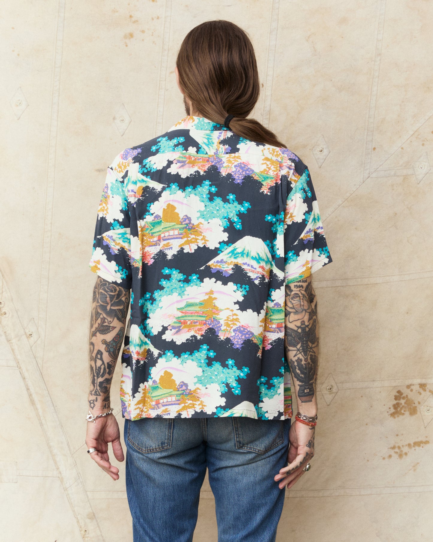 Sun Surf SS39618 Rayon Hawaiian Shirt Ancient Capital Black
