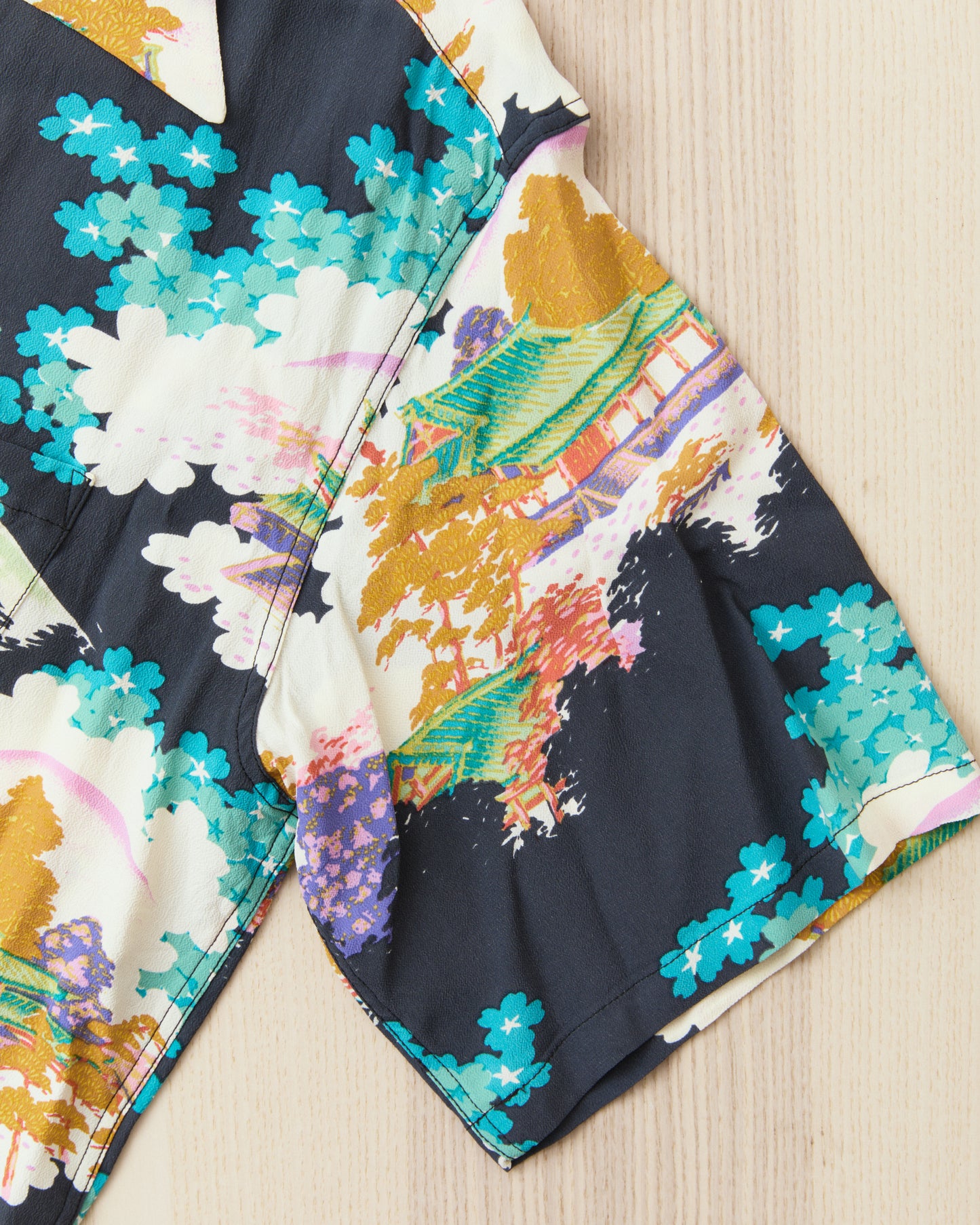 Sun Surf SS39618 Rayon Hawaiian Shirt Ancient Capital Black