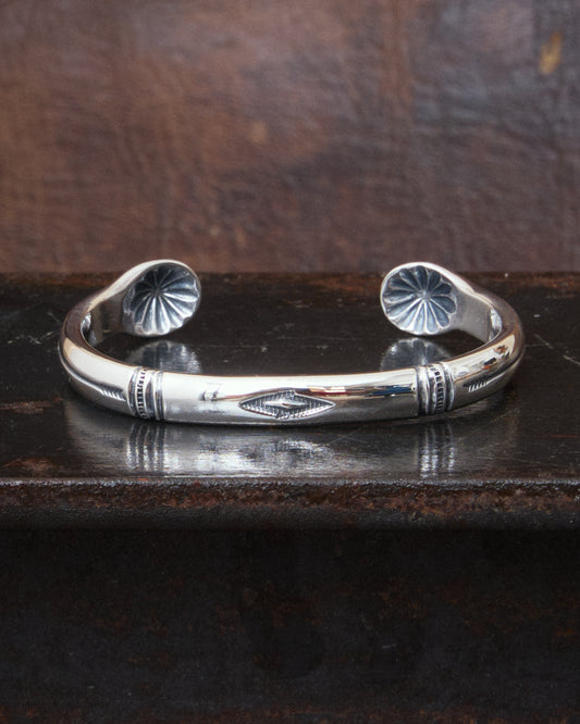Larry Smith Triangle Side Shell Bracelet BR-0160