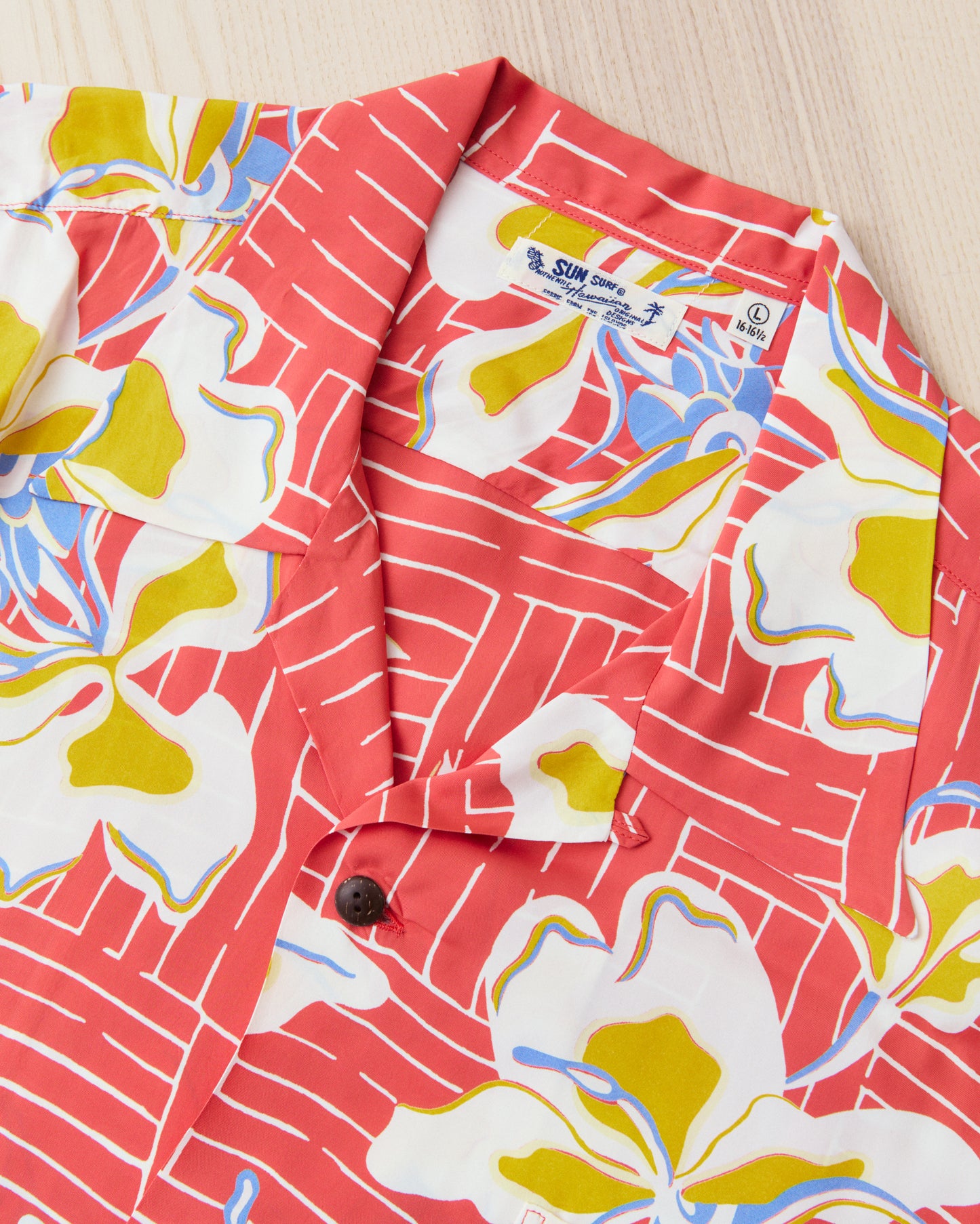 Sun Surf SS39615 Rayon Hawaiian Short Sleeve Shirt "White Ginger"