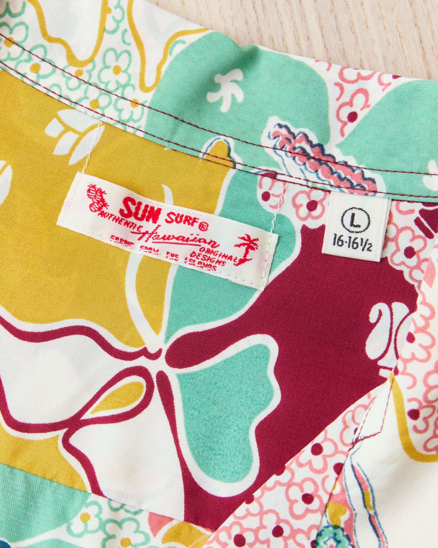 Sun Surf SS39624 Rayon Hawaiian Short Sleeve Shirt "Paradise Hula"