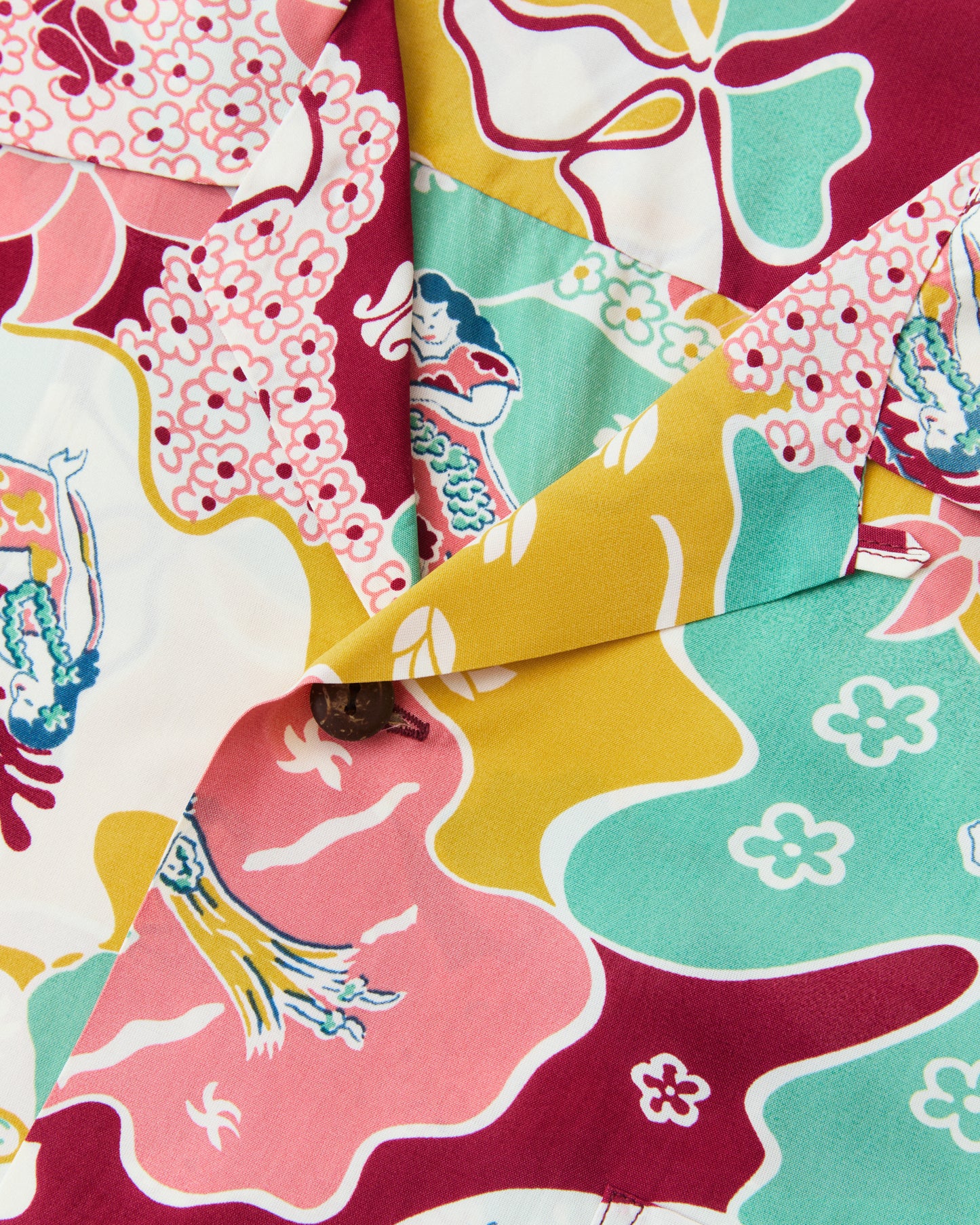 Sun Surf SS39624 Rayon Hawaiian Short Sleeve Shirt "Paradise Hula"