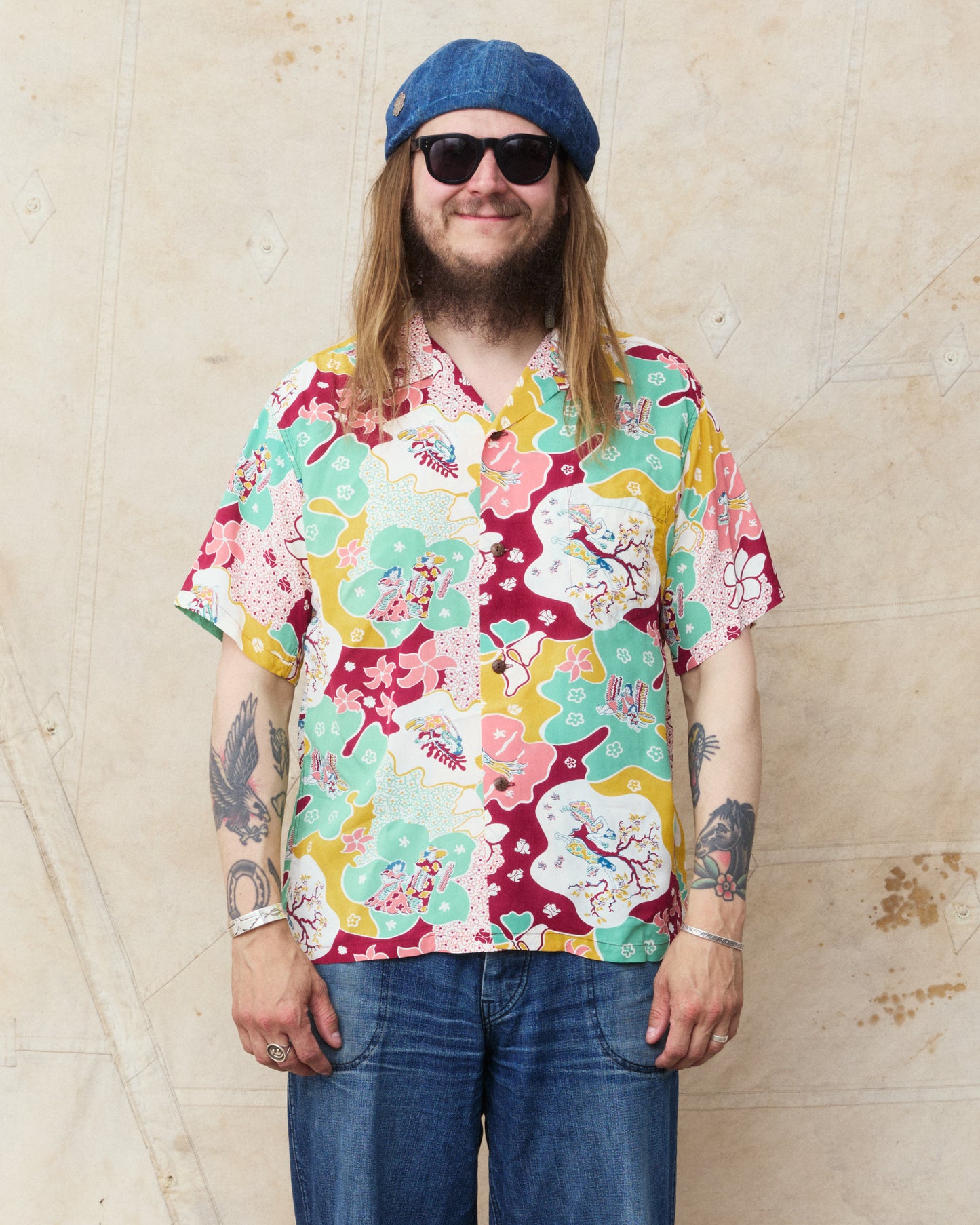 Sun Surf SS39624 Rayon Hawaiian Short Sleeve Shirt "Paradise Hula"