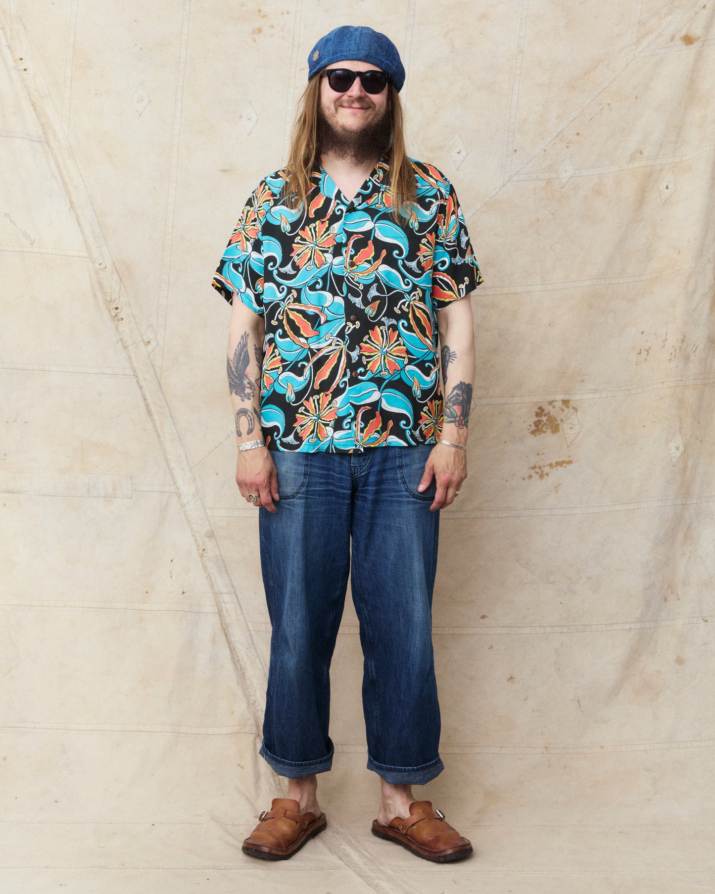 Sun Surf SS39619 Rayon Hawaiian Short Sleeve Shirt "Spider Lily"