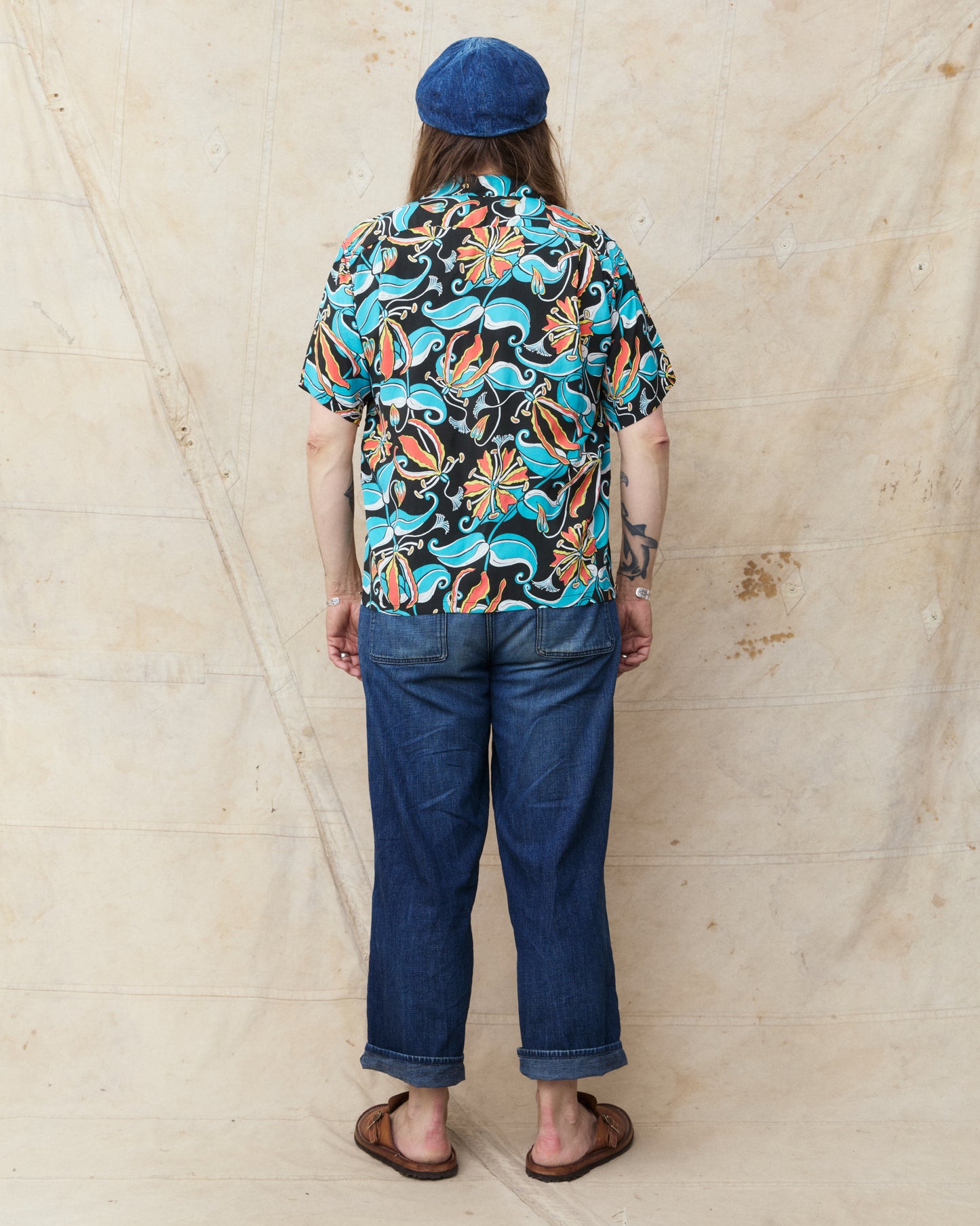Sun Surf SS39619 Rayon Hawaiian Short Sleeve Shirt "Spider Lily"