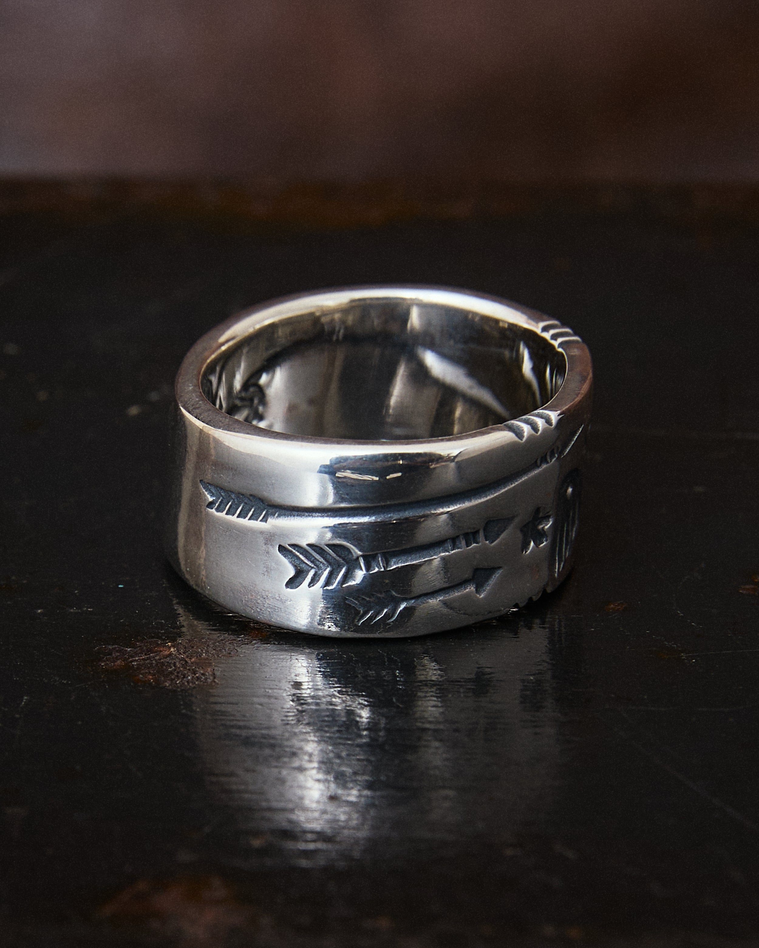 アクセサリー LARRY SMITH THUNDERBIRD ARROW RING Larry Smith Thunderbird & Arrow Ring RG-0084 – Second Sunrise