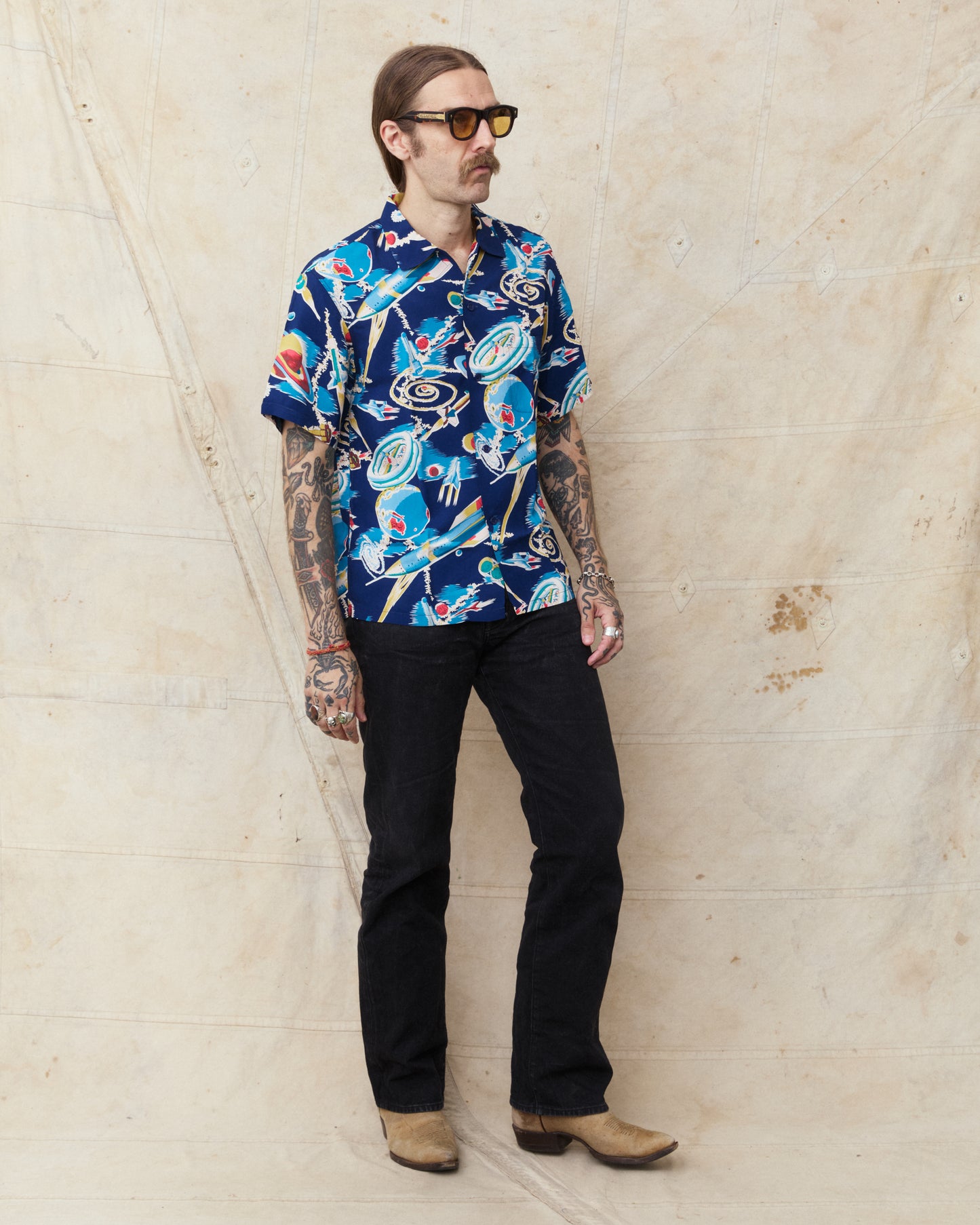 Sun Surf SS39743 Aloha Filament Rayon Shirt Special Edition "The Space Ship"