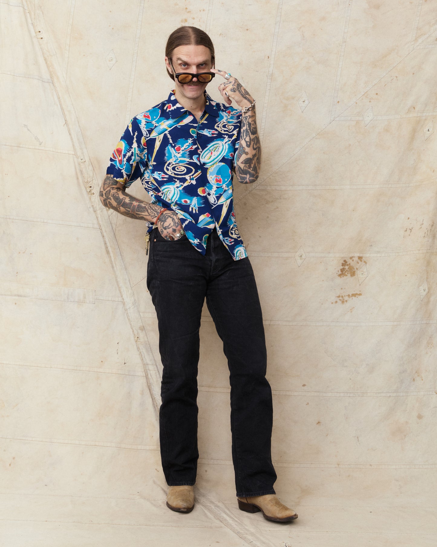 Sun Surf SS39743 Aloha Filament Rayon Shirt Special Edition "The Space Ship"