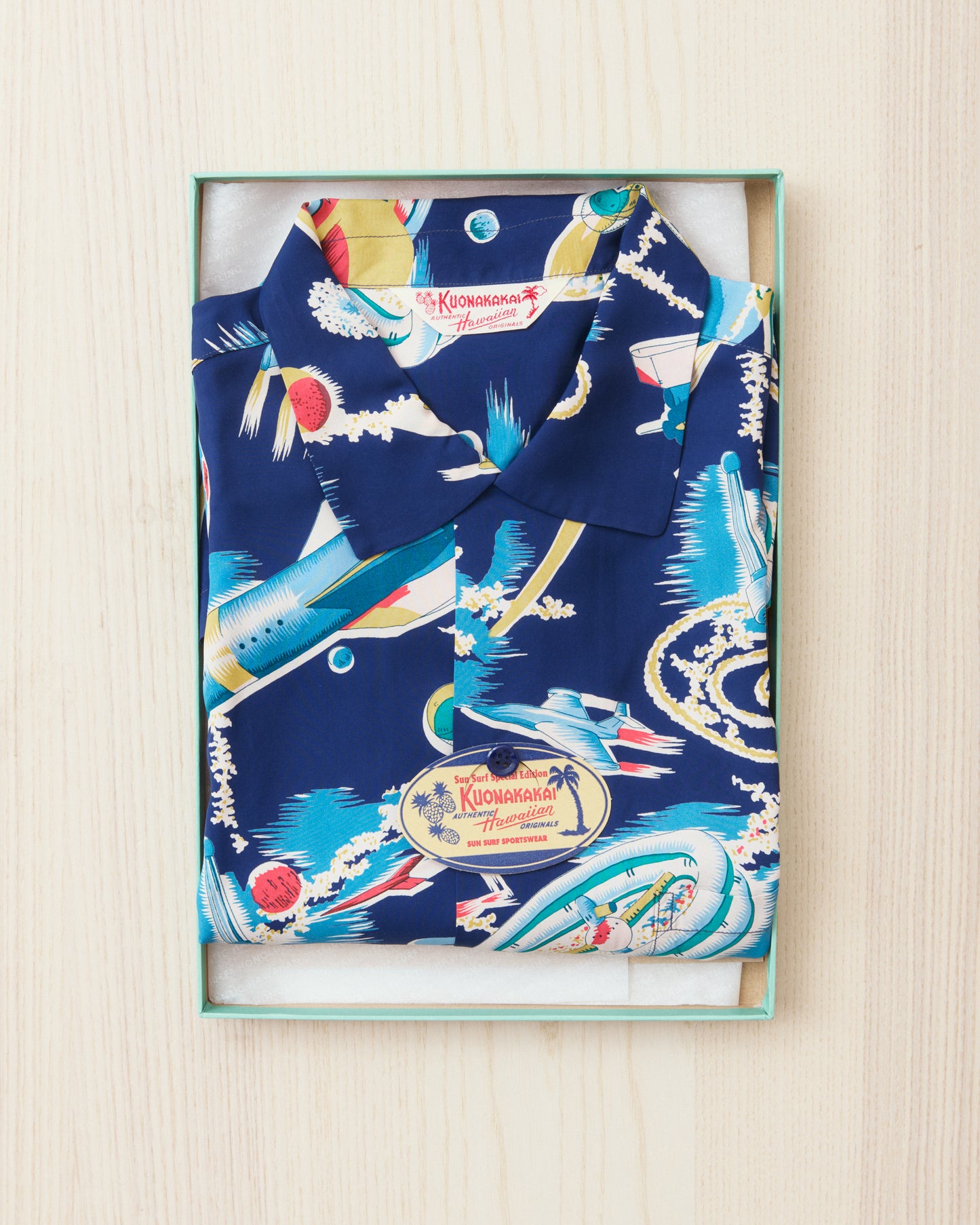Sun Surf SS39743 Aloha Filament Rayon Shirt Special Edition "The Space Ship"