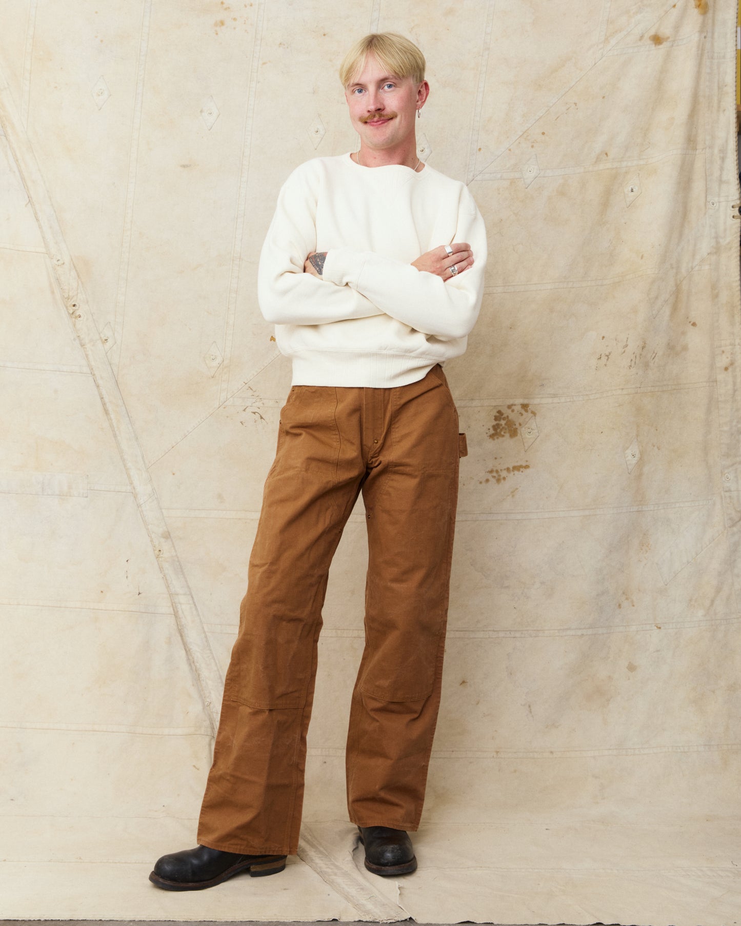 Bryceland's Crewneck Sweatshirt Ecru