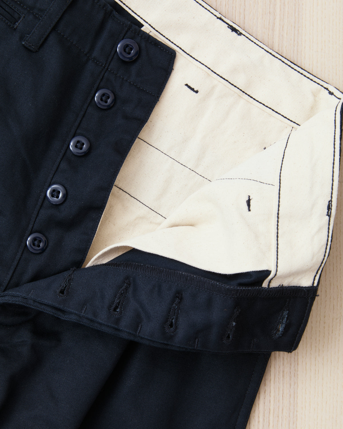Bryceland's The Black Bean Label Army Chinos Navy