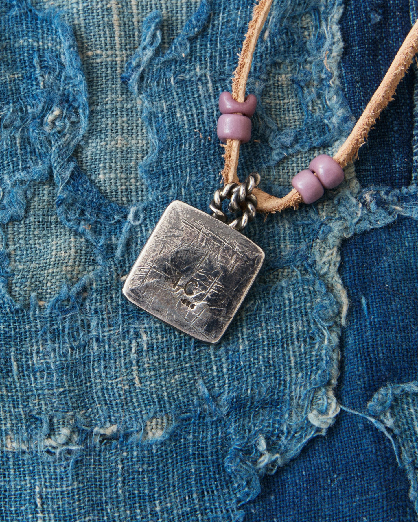 Tenable Crafts TC250 Sterling Silver Framed Thunderbird Pendent Necklace